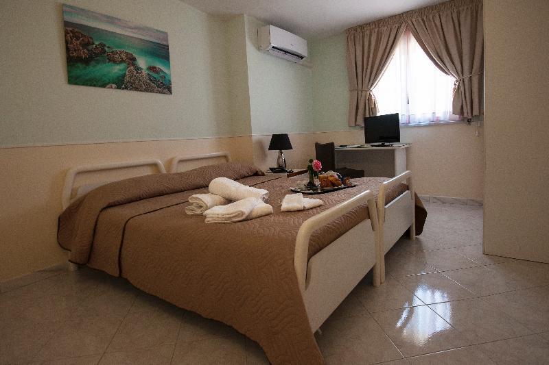 Sisters Hotel