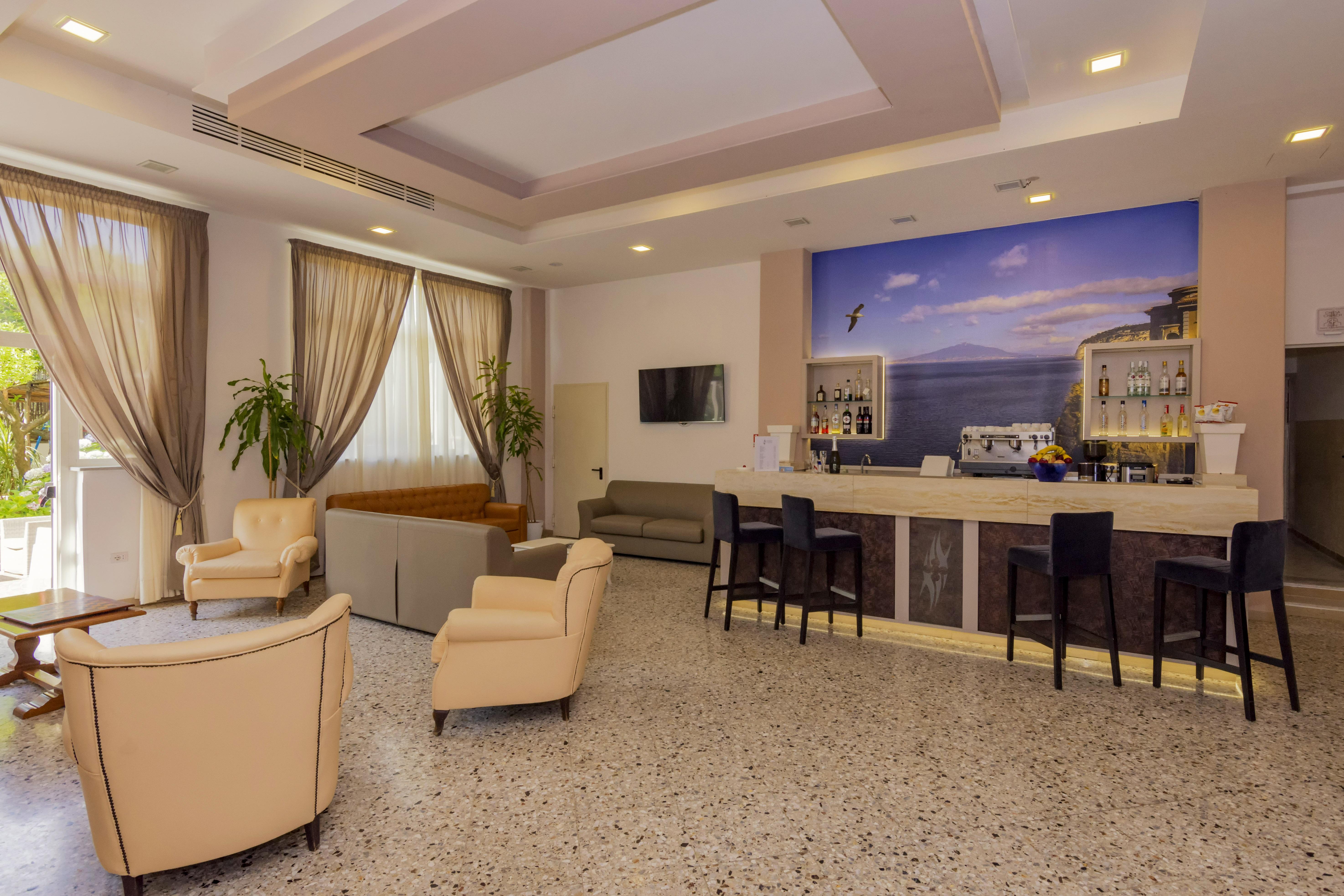 Hotel Sisters 3*