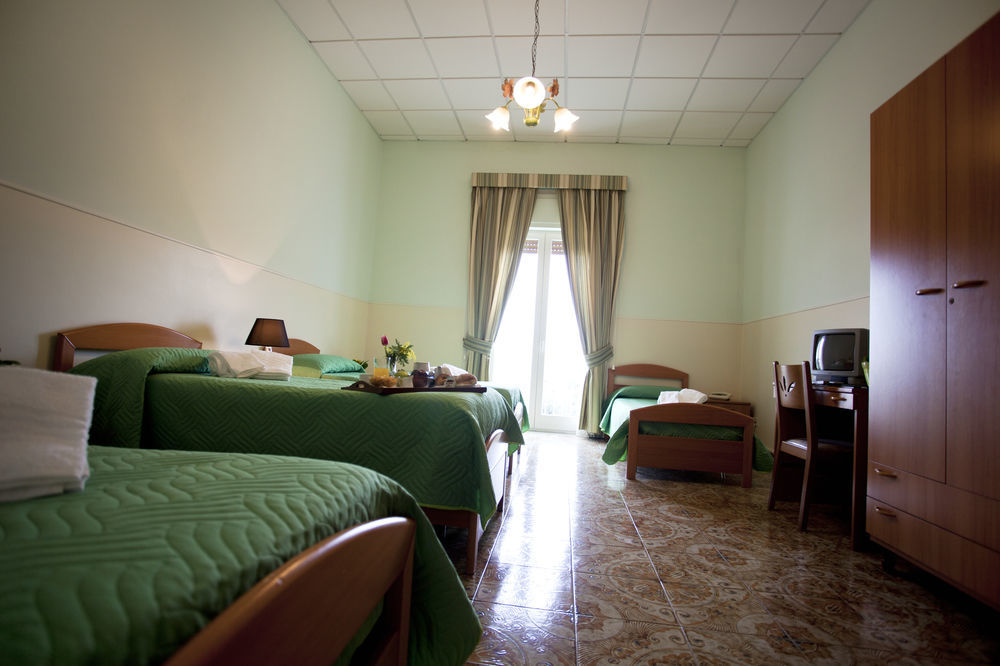 Sisters Hotel